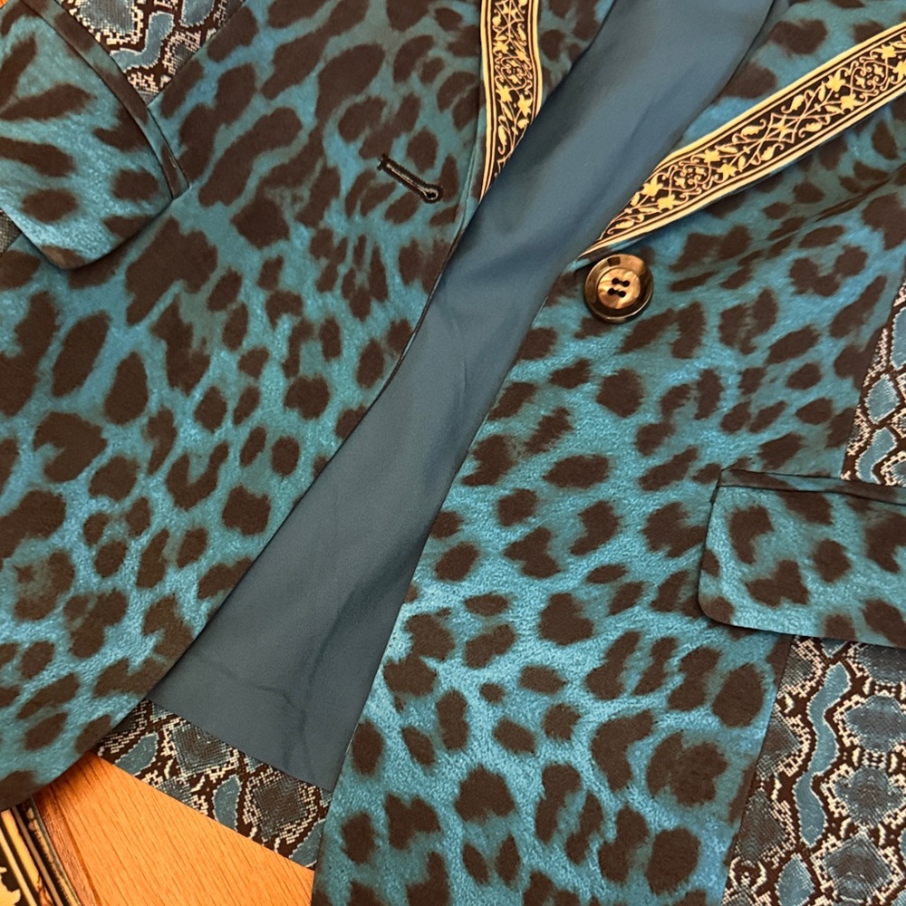 Elegant Blue and Gold Women's Pantsuit - Picture 5 of 7